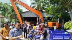 DLH Langsa Terima Excavator dan 23 Betor Guna Dukung Pengelolaan Sampah