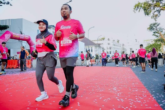 Kadispora Medan Lepas Smartfren Fun Run 2026, Pemko Hadirkan Ruang Sehat dan Dorong UMKM Lokal