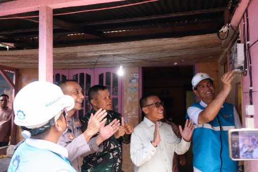 Cahaya Listrik PLN Membawa Bahagia dan Akhiri Penantian Panjang Warga Dusun Untemungku