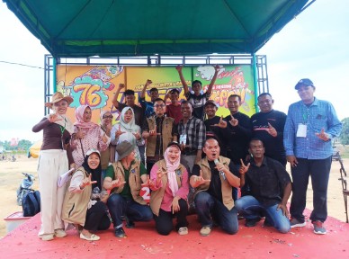 Walikota Serahkan Hadiah Juara Open Boat Race Festival 2026
