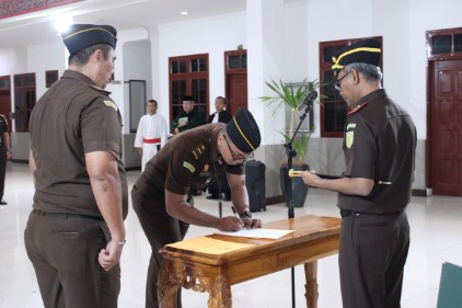 Kejati Sumut Lantik 39 PNS