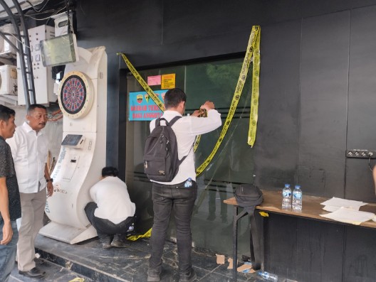 Polrestabes Medan Temukan Gudang Miras Berpita Cukai Palsu di Tempat Hiburan Malam Phantom