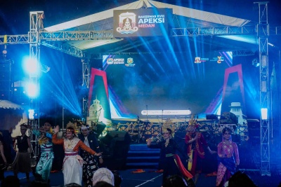 Rico Waas Berdialog di Tengah Hujan Bersama Peserta Youth City Changers, Ajak Pemuda Jadi Agen Perubahan