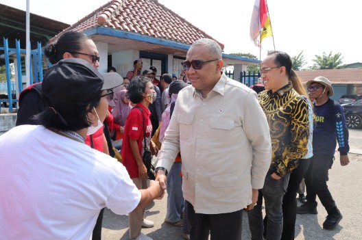 Tindak Lanjuti Aduan Buruh, Kemnaker Mediasi Kasus PHK 133 Pekerja PT Amos Indah Indonesia