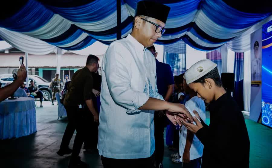 Rico Waas Apresiasi Inisiatif Khitanan Massal 200 Anak di Medan Deli