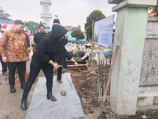 Hadiri Groundbreaking Pembangunan Gapura Masjid Jamik, Anggota DPRD Medan, Lailatul Badri : Jadi Simbol Syiar Islam dan Pemersatu Umat
