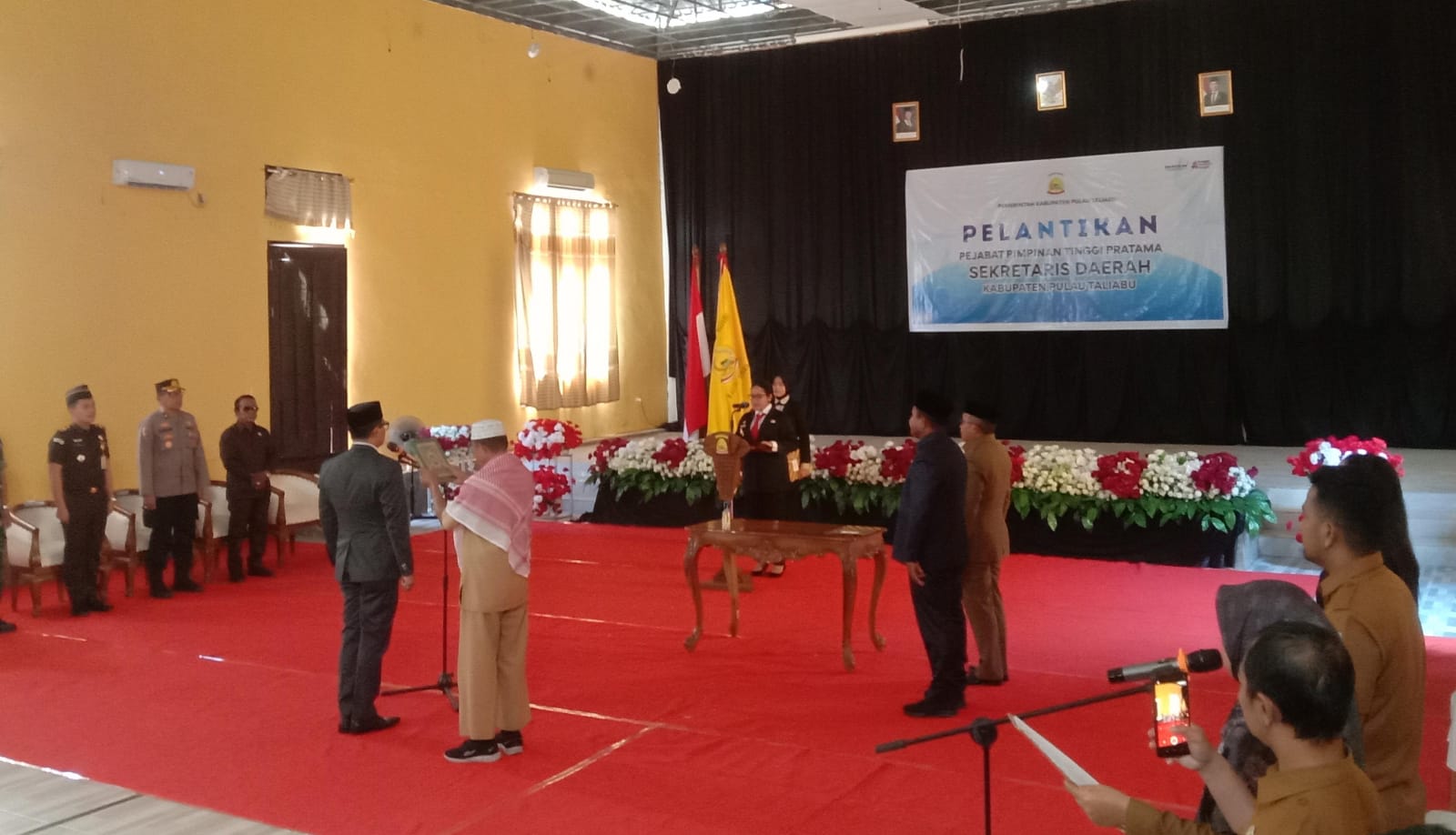 Bupati Sashabila Mus Lantik Yosar Kardiat Sebagai Sekda Pulau Taliabu