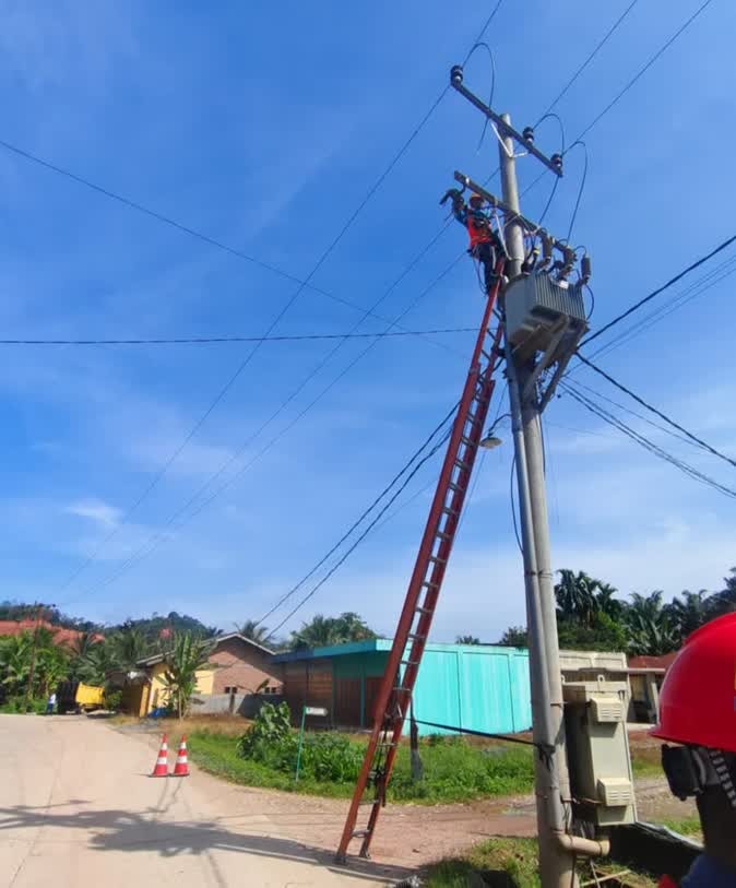 Personel Delapan ULP PLN Bergerak Serentak Perkuat Keandalan Listrik di Rantau dan Kotapinang
