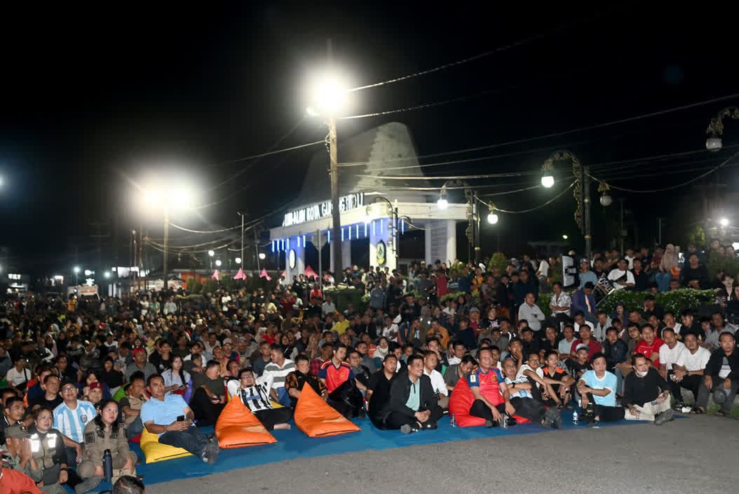 Ribuan Masyarakat Nias Nikmati Serunya Final Piala Dunia 2026