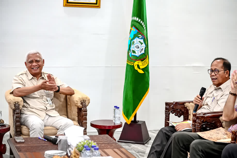 Gunungsitoli Capai Target UHC, Wagub Surya Minta Pelayanan Kesehatan Terus Diperkuat