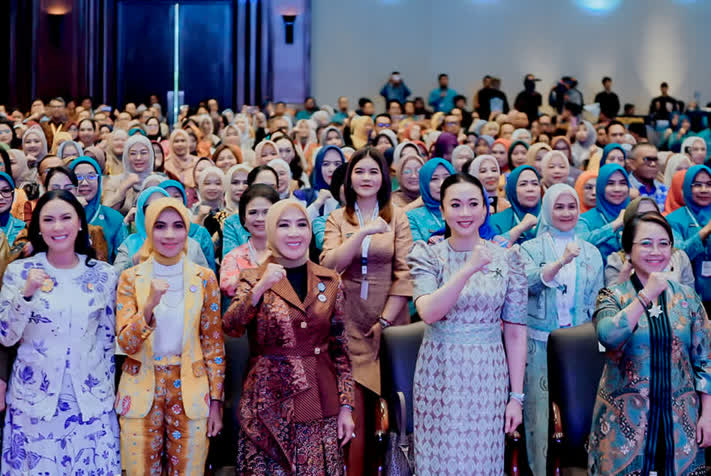 Kahiyang Ayu Hadiri Rakor Penguatan Tata Kelola Dekranasda, TP PKK dan Posyandu di Jakarta