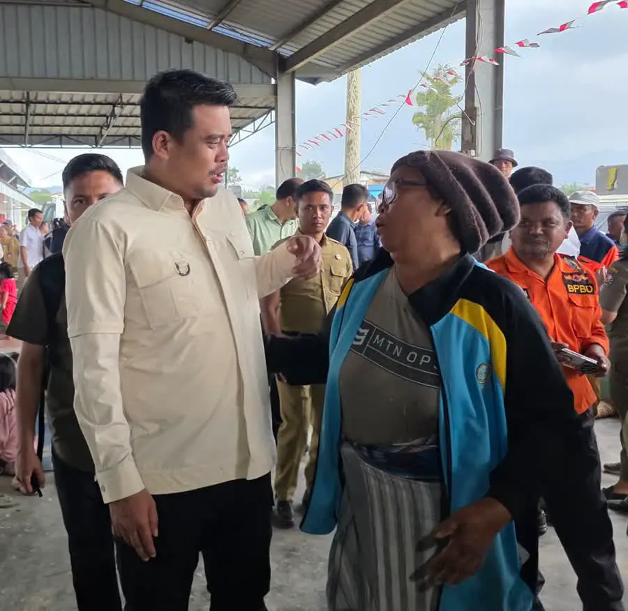 Tinjau Pengungsi Sinabung, Gubernur Bobby Nasution Pastikan Keselamatan Warga