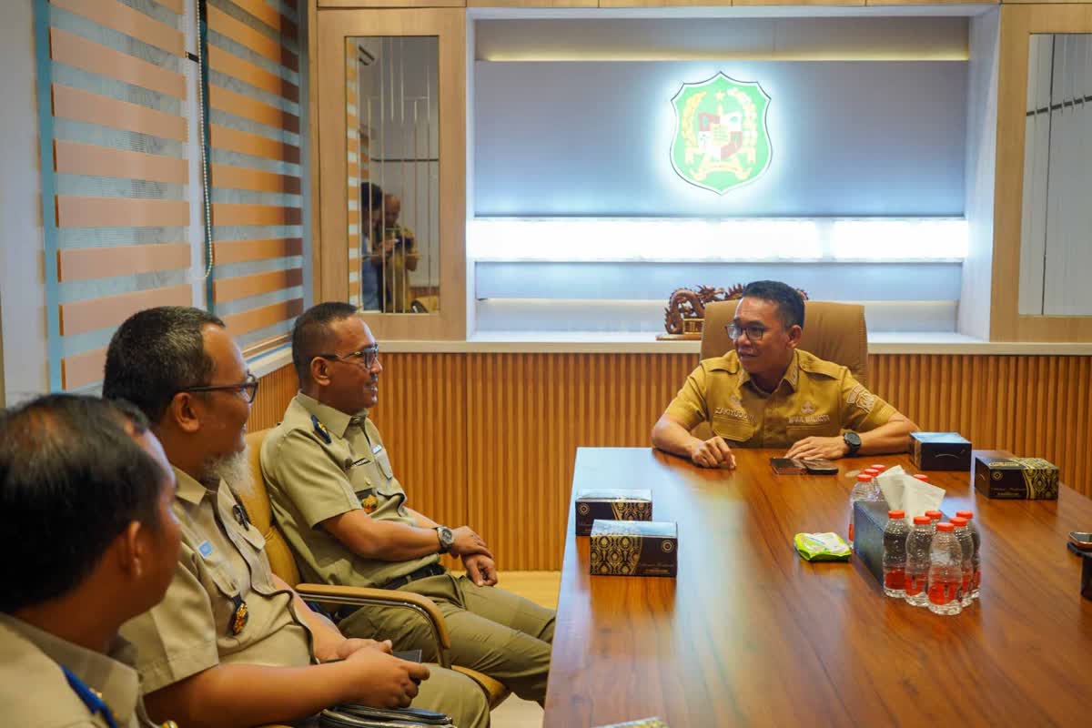 Kepala Bapenda Medan Hadiri Kunjungan BPN di Balai Kota, Pemko Medan Percepat Sertifikasi 200 Aset