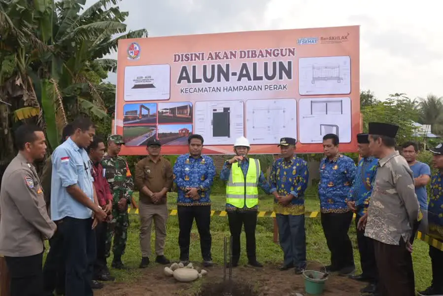 Warga Sambut Antusias Pembangunan Alun-alun Hamparan Perak