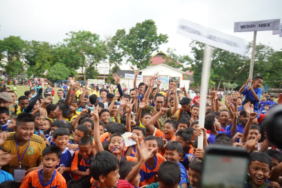 760 Atlet Ikuti Kejuaraan Sepak Bola Pelajar Antar Kecamatan Piala Wali Kota Medan I