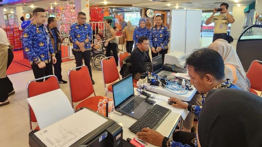 Pojok PBB Kota Medan Raup Lebih dari Rp 1 Miliar, Layanan Jemput Bola Disambut Antusias Warga