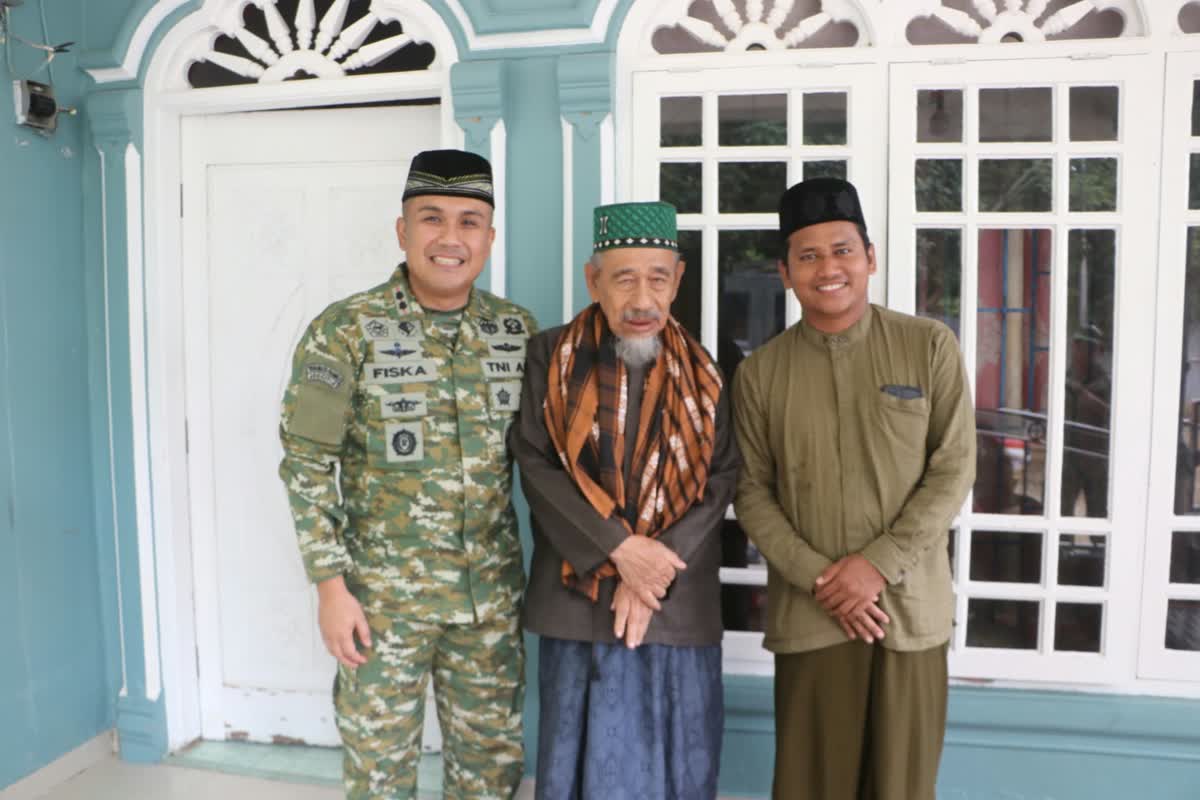 Pererat Silaturahmi Ulama dan TNI, Dandim 0104/Atim Sambangi Dayah Al-Maimamah