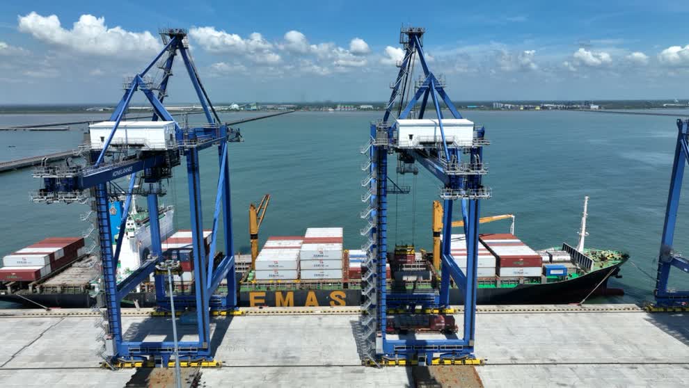 Peti Kemas PMT Catat 535.494 TEUs, Naik 4 Persen Hingga September 2026